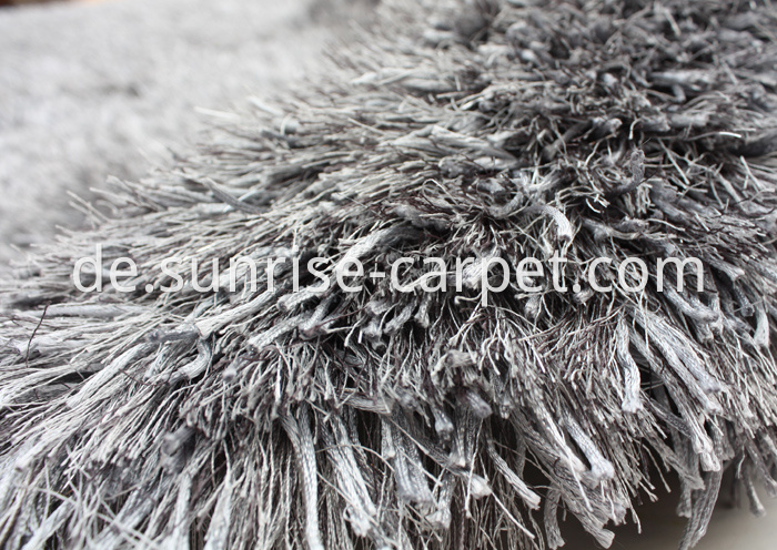 Thick Polyester and Thin Polyester mix Color Shaggy Rug